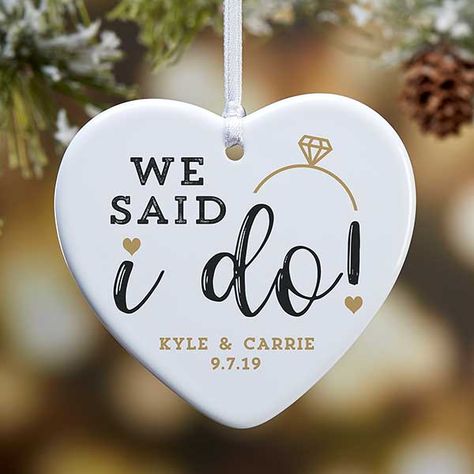 Diy Wedding Ornaments, Personalization Mall, Married Ornament, Engagement Ornaments, Christmas Hearts, Wedding Ornament, Wedding Gift Favors, Ideal Wedding, Heart Ornament