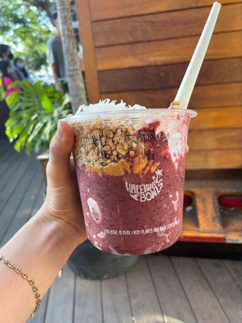 Acia Bowls, Ice Cream Business, Acai Smoothie Bowl, Acai Smoothie, Soul Food Dinner, Breakfast Menu, Juice Bar, Summer Treats, Smoothie Recipes Healthy