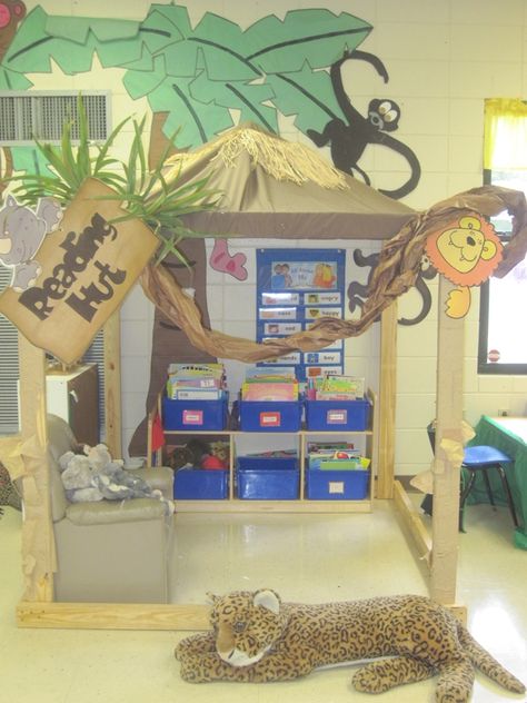 14 Stunning Classroom Decorating Ideas to Make Your Classroom Sparkle Safari Themed Reading Hut - Teach Junkie Reading Hut, Dr. Suess, Reading Nook Classroom, Classroom Decor Middle, Jungle Theme Classroom, Middle School Classroom Decor, Ocean Theme Classroom, Classroom Decor High School, Diy Classroom Decorations