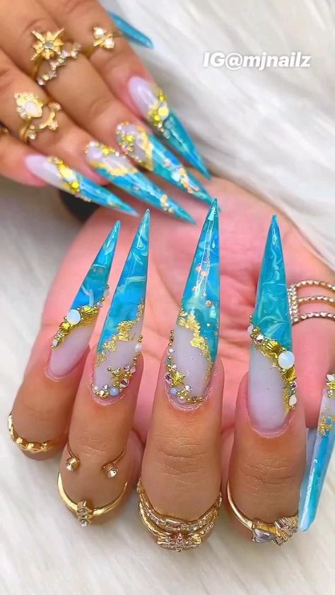 Pin on Idea Pins by you Pisces Nails, Exotic Nail Designs, Beach Nails Art, Shiny Nails Designs, Stilleto Nails Designs, Pop Art Nails, 2023 Beach, Dark Blue Nails, Nails Design With Rhinestones