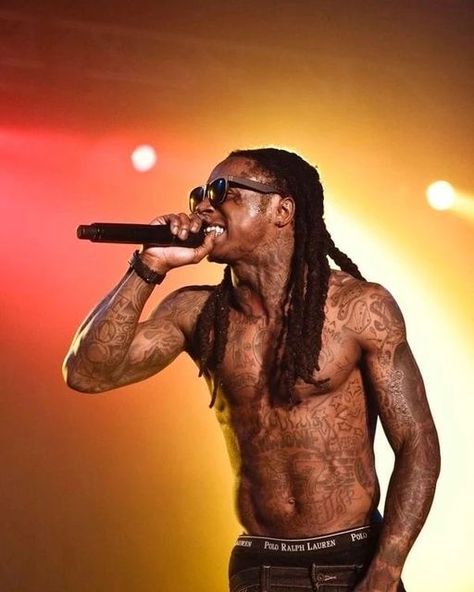 LIL WAYNE FANPAGE👽 on Instagram: "RAP ICON🔥🔥🔥 #lilwayne #weezy #tunechi #youngmoney #youngmulababy #king #iammusic #17 #mob #dope #music #rap #hiphop #style #neworleans #rapper #followme #likefatherlikeson #cashmoney #bumbu #birdman #nickiminaj #drake #tyga #djkhaled #follow4followbac #follow #djkhaled #musically #art" Lil Wayne Concert, Lil Wayne Quotes, Sexiest Tattoos, Rapper Lil Wayne, Lil Boosie, Michael Carter, Character Bio, Yo Gotti, Hip Hop Poster