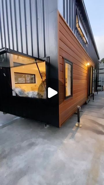 2 Bedroom Tiny House, Bedroom Tiny House, Tiny House Inspiration, Minimal Living, Tiny House Movement, Small Homes, Air B And B, Tiny House Living, Tiny House On Wheels