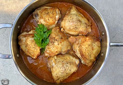 Quick-braised chicken with apricots Wine Braised Chicken With Apricots, Braised Chicken With Apricots, Wine Braised Chicken, Chicken With Apricots, Braised Chicken, Dry White Wine, Dried Apricots, Meat Tenderizer, Dried Cranberries