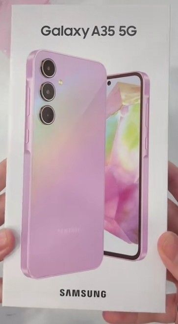 Samsung A35 Aesthetic, Phone Obsession, Samsung Pink, Diy Resin Phone Case, Samsung Gadgets, Samsung Galaxy Smartphone, Camera Wallpaper, Samsung Galaxy Phones, Iphone Obsession