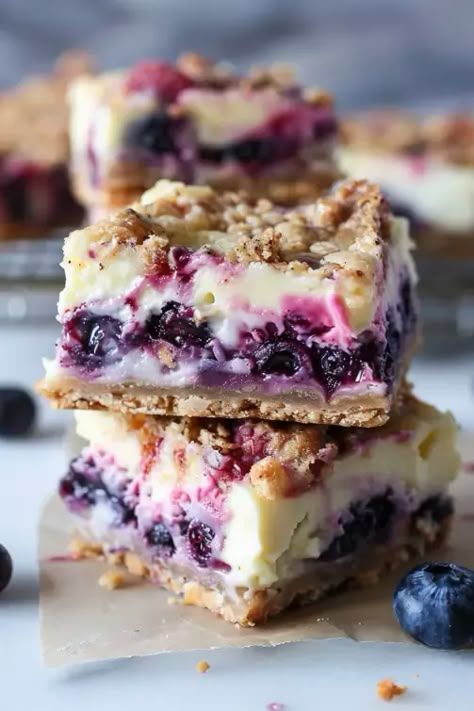 Blueberry Cobbler Cheesecake Recipes, Blueberry Cream Cheese Cobbler, Blueberry Cream Cheese Bars Recipes, Blueberry Dishes, Blueberry Cream Cheese Bars, Blueberry Crumble Cheesecake Bars, Cream Cheese Sweetened Condensed Milk, Blueberry Fluff, Refreshing Lemon Blueberry Cheesecake Bars