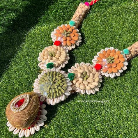 Dry Fruits Garland For Holi, Holi Platter, Fruits Jewelry, Fruit Garland, Fruit Dress, Garland Making, Lakshmi Pooja, Diwali 2022, Wedding Packing