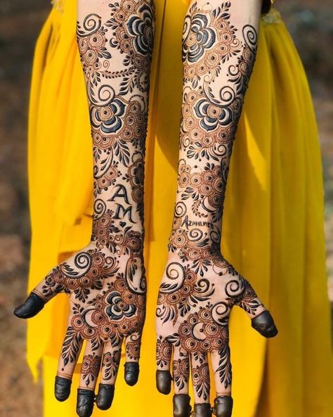 Henna Or Mehndi in Urdu Culture of centrl asia India Pakistan Turkish Africa Arab Countries Wedding Eid Speical #mehndi #henna #wedding #hennaart #hennaartist #mehndidesigns #hennatattoo #mehendi #mehndidesign #hennadesign #mehndiartist #hennadesigns #mehndiart #bride #bridalhenna #hennainspire #art #hennalove #indianwedding #bridalmehndi #bridal #mehandi #love #hennawedding #pakistaniwedding #hennainspo #mehndilove #whitehenna #mehndibride #hennainspiration #fashion #wedding #aesthetic #mehndi Turkish Henna Design, Pakistan Mehndi Designs, Pakistani Bridal Mehndi, Bride Mehandi, Floral Mehendi, Engagement Mehendi, Aesthetic Mehndi, Mehandi Design For Hand, Arabic Bridal Mehndi Designs