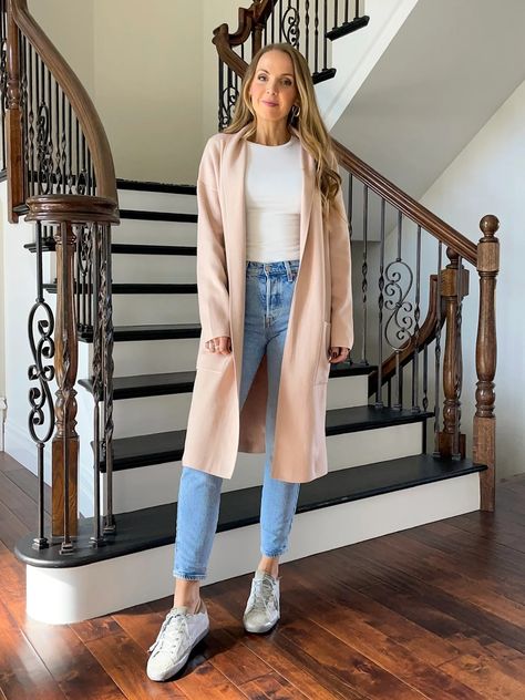 Cute Coatigan Outfits (4 Ways to Wear It) - Merrick's Art How To Style A Coatigan, Grey Coatigan Outfit, Black Coatigan Outfit, Camel Cardigan Outfit, Unpolished Casual, Coatigan Outfit, Master List, Chic Jeans, Monochromatic Outfit