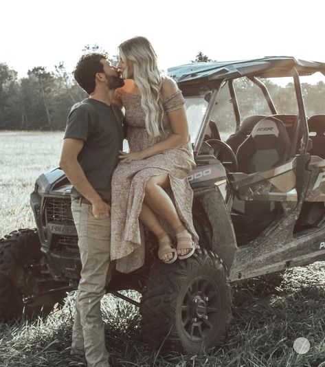 Rzr Couple Photoshoot, Muddy Couple Pictures, Side By Side Couple Photo, Sxs Photo Shoot, Muddy Photoshoot, Country Couple Photos, Side By Side Photo, Halloween Shoot, Country Couple