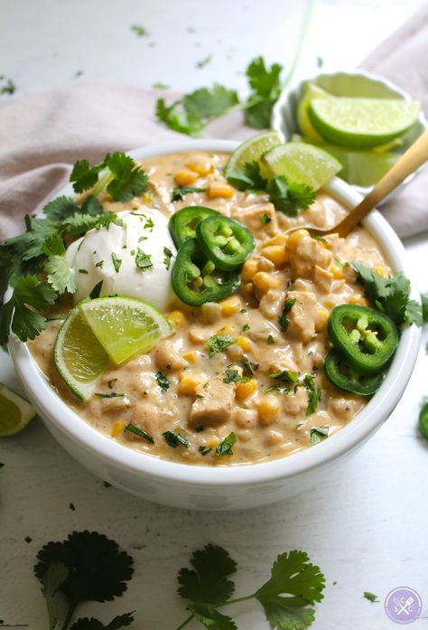 White Chicken Chili With Cilantro, White Chicken Chilli, Chili Sweet, Chicken Chilli, White Chicken Chili Slow Cooker, Sweet Caroline, Great Northern Beans, White Chicken Chili, White Chicken