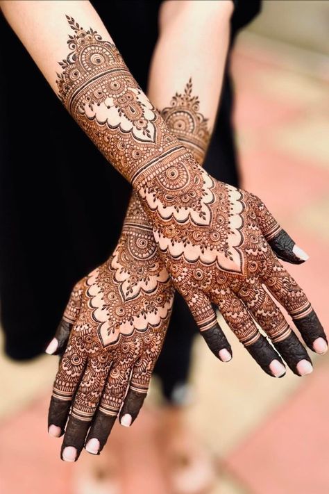 bridal full hand mehndi designs back side | wedding mehndi designs bridal hands | wedding mehndi designs for groom sister | mehndi henna designs back hand | bridal mehndi designs for wedding | latest indian bridal mehndi designs weddings back hands Back Hand Mehndi Design Full, Mehndi Art Designs Bridal Full Hand, Full Mendhi Design, Back Side Full Hand Mehndi Design, Full Hand Mehndi Designs Back Side, Mehandi Designs For Full Hands, Mehandi Designs Full Hand, Full Back Hand Mehndi Designs, Gorgeous Mehndi Design