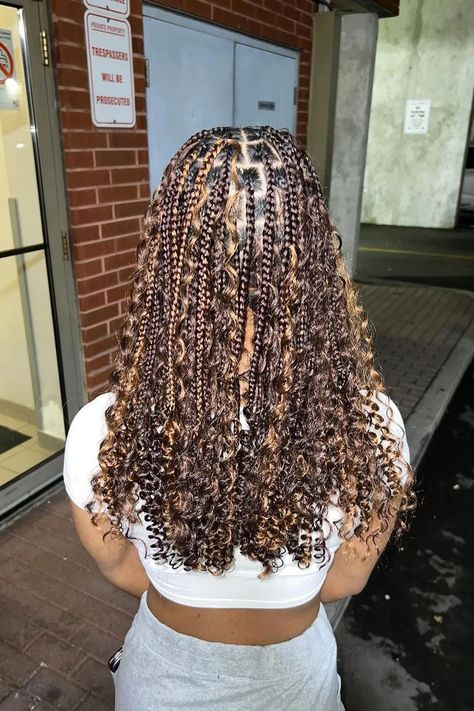 Bohemian Braids Medium Sized Goddess Braids, Short Boho Knotless Braids With Blonde, Coily Braids, Notlessbox Braids Styles, Color 4 Braids, Short Bohemian Knotless Braids, Goddess Knotless Braids, Braids To Try, Braids Boho