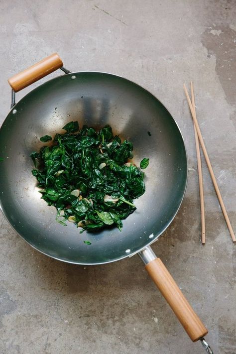 Stir-Fry Spinach with Garlic Stir Fry Spinach With Garlic, Spinach Stir Fry Recipes, Stir Fry Spinach, Umami Recipes, Garlic Chicken Stir Fry, Fried Spinach, Recipe Spinach, Chinese Vegetables, Sauteed Spinach