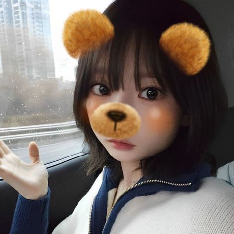 Kpop Bear Filter, Taeyeon Snsd, Dog Filter, Last Minute Birthday Gifts, Kpop Pfp, Dog Icon, Snsd Taeyeon, Dog Pin, Matching Profile Pictures