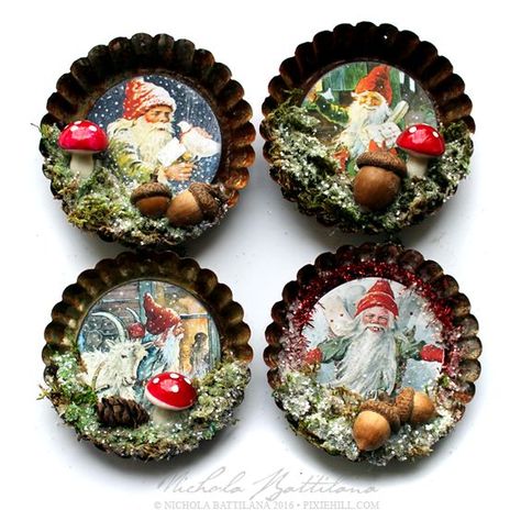 Tin Decor, Tart Tins, Jul Diy, Retro Christmas Decorations, Vintage Christmas Crafts, Tin Ornaments, Tart Molds, Jello Molds, Christmas Card Crafts