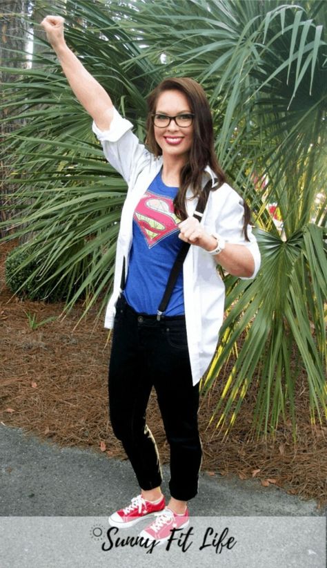 17 Modest Superhero Costumes For Women - Cleo Madison Diy Superwoman Costume, Superwoman Costume Diy, Easy Superhero Costumes, Superwoman Costume, Diy Superhero Costume, Modest Halloween Costumes, Superhero Dress Up, Superhero Costumes Female, Costumes For Work