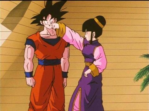 Chichi and goku are so adorable even though she's crazy lol Goku Chi Chi, Chichi And Goku, Carrot Milk, Dbz Wallpapers, Easy Girl, Slime Wallpaper, Goku And Chichi, Vegeta And Bulma, Best Anime Couples