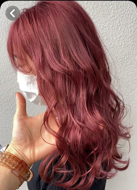 Fall Pink Hair Color, Blush Red Hair, Dark Coral Hair, Muted Pink Hair, Pink Hair Natural, Haircolour Ideas, Dusty Rose Hair, Rose Hair Color, Amber Hair