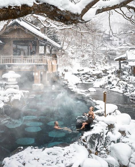 Discover This Amazing Onsen (Natural Hot Springs) Lost In Gunma Prefecture, Japan #Onsen #Hot #Spring #Japan #Gunma #Travel #SugoiiJapan Photo credits: @marcbaechtold Takaragawa Onsen, Onsen Japan, Japanese Onsen, Winter In Japan, Japanese Hot Springs, Japan Winter, Spring In Japan, Gunma, Hot Spring