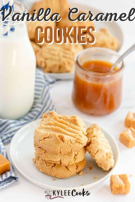 Simple Vanilla Caramel Cookies are easy to make, and filled with aromatic vanilla and sweet caramel, this recipe makes a wonderful tasting treat! Vanilla Caramel Cookies, Recipes With Caramel, Caramel Chips, Vanilla Caramel, Fav Food, Caramel Cookies, Sweet Treats Recipes, Caramel Recipes, Cookie Bar Recipes