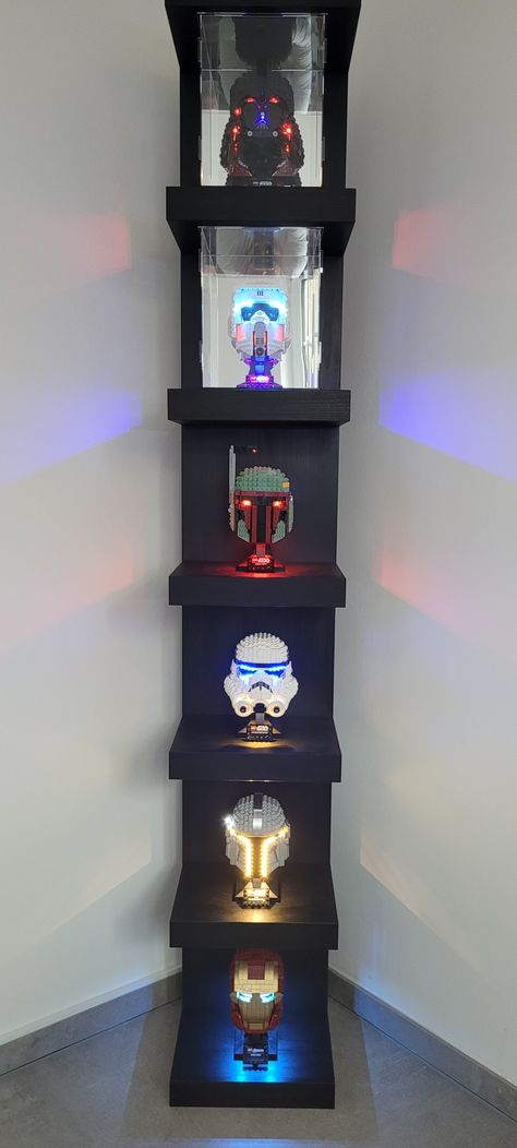 Lego Game Room Ideas, Starwars Home Decor, Star Wars Tv Room, Cool Lego Display Ideas, Star Wars Living Room Decor, Lego Room Aesthetic, Nerdy Basement Ideas, Lego Home Display, Nerd Man Cave