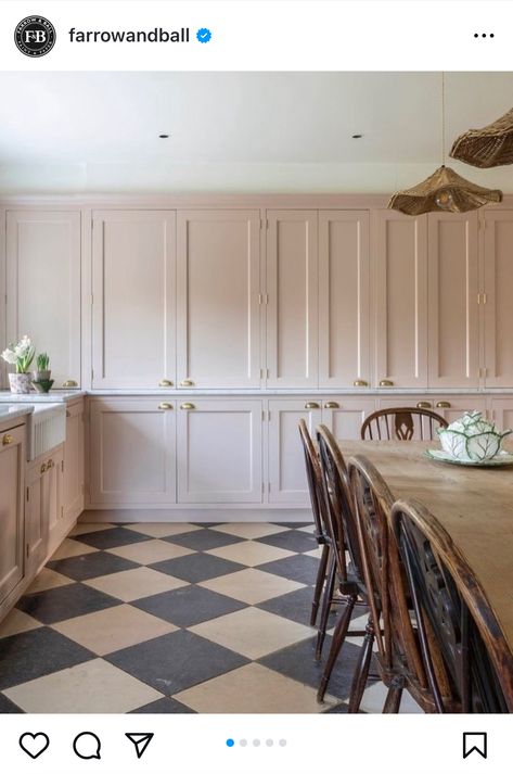 French Stone House, Mc Kitchen, Setting Plaster, Breakfast Room Green, 18th Century House, Queen Anne House, Checkerboard Floor, 2024 Kitchen, Mahogany Table