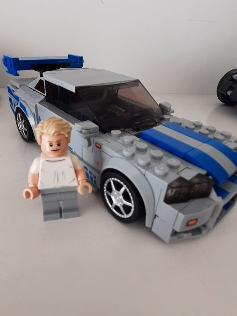 lego fast and furious nissan skyline Lego Fast And Furious, Lego Skyline, Lego Sculptures, Paul Walker, Nissan Skyline, Fast And Furious, Knick Knacks, Nissan, Lego