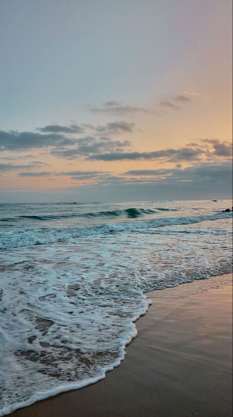 Cool Breeze Aesthetic, Breeze Aesthetic, Beautiful Beach Pictures, Ocean Pictures, Pretty Landscapes, Ocean Wallpaper, Beach Wallpaper, Sunset Wallpaper, Pretty Sky