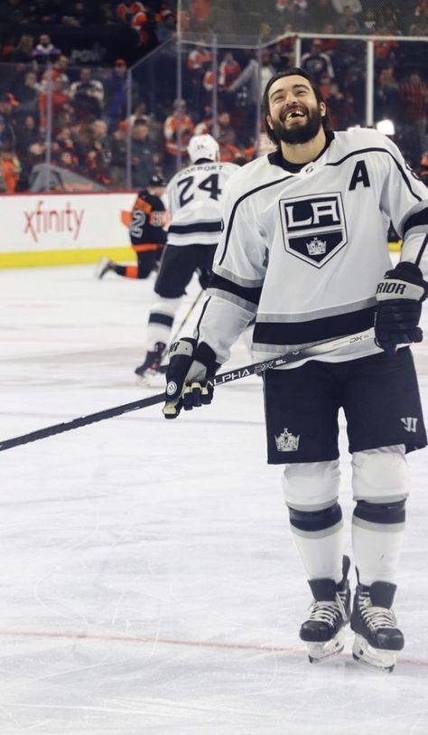 Drew Doughty, La Kings Hockey, Hockey Men, Kings Hockey, Los Angeles Kings, Sport Hockey, Birth Certificate, Hockey Players, Bank Notes