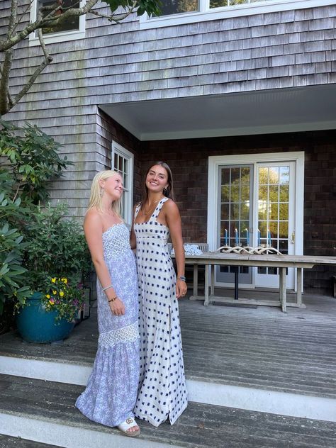 Costal Life, Coastal Connecticut, Coastal Clothing, Vineyard Vacation, Dinner Party Outfits, Fancy Fits, Coastal Granddaughter, Dinner Outfits, Nantucket