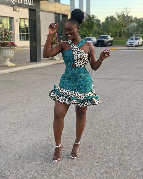 Style Africain, Dress For Party, Ankara Gown, Afrikaanse Mode, Ankara Gown Styles, African Inspired Clothing, Gown Styles, African Fashion Modern, African Traditional Dresses