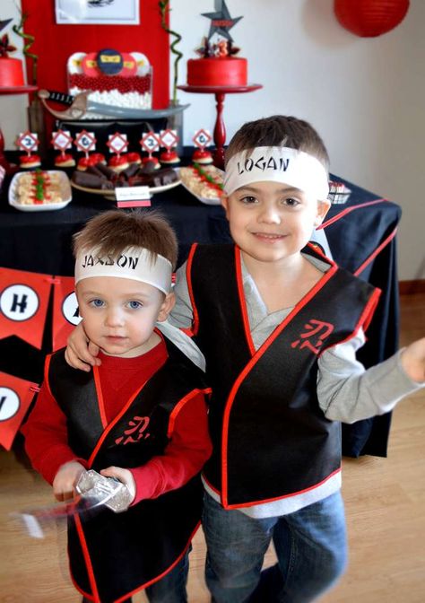 Ninja Birthday Party, Samurai Birthday Party, Ninja Party Ideas, Karate Birthday Party Ideas, Ninja Birthday Party Ideas, Karate Theme Birthday Party, Ninja Themed Birthday Party Activities, Ninja Themed Birthday Party Games, Ninja Birthday Decorations