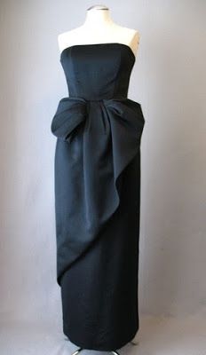 1980s Victor Costa evening gown 1980s Evening Gown, Skirt Drape, Victor Costa Dress, Vintage Evening Dresses, Fashion 1950, Vintage Evening Gowns, Victor Costa, Taffeta Skirt, Exquisite Gowns