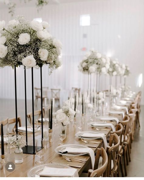 Minimalist Wedding Reception, Reception Florals, Backyard Wedding Decorations, Black And White Wedding Theme, Elegant Wedding Centerpiece, Pool Wedding, White Wedding Theme, Event Centerpiece, Tall Centerpieces