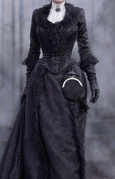 Victorian Female Outfit, 1800s Dresses Black, Gothic Victorian Aesthetic Outfit, Black Victorian Outfit, Victorian Witch Outfit, Victorian Witch Aesthetic, Victorian Goth Outfits, Female Gaze Outfits, Victorian Goth Aesthetic