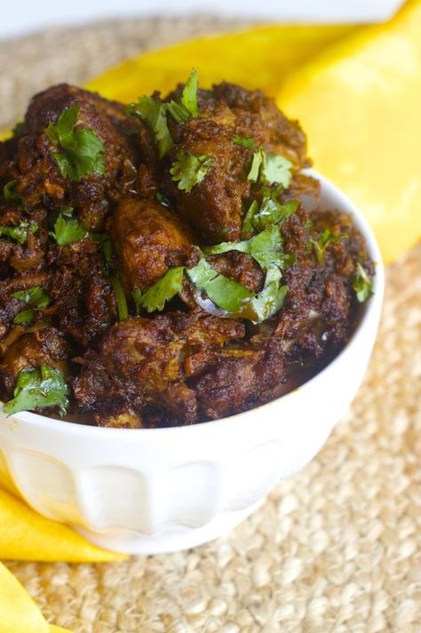 Chicken Recipes Indian, Birthday Recipes, Chicken Roast, Indian Chicken Recipes, Indian Curries, Indian Chicken, Easy Birthday, Recipes Indian, Curry Chicken Recipes