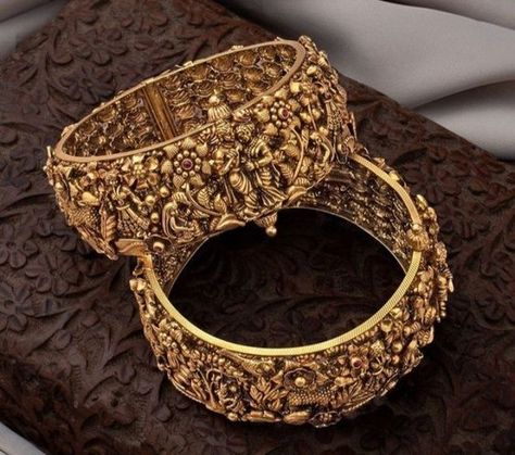 50+ Latest Gold Kangan Designs - [2024 Models] • South India Jewels Temple Design Bangles Gold, Kada Design, Gold Kangan, Pretty Gold Necklaces, Latest Gold Jewellery, Solid Gold Bangle, Antique Necklaces Design, Gold Bangles For Women, Antique Gold Jewelry Indian