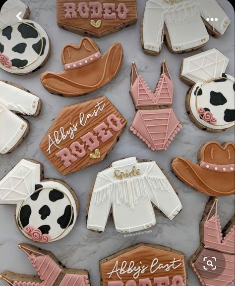 Bachelorette Cookies, Cowgirl Bachelorette Parties, Nashville Bachelorette Party, Western Birthday, Rodeo Birthday, Cowgirl Birthday Party, Cowgirl Bachelorette, Cow Birthday, Bday Party Theme