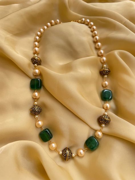 Buy Green Gold Tone Emerald Necklace Stone Necklace Mix Quartz Online in India - Etsy Green Stone Necklace Indian, Bridal Jewellery Online, Bridal Chura, Indian Bridal Jewellery, Green Stone Necklace, Necklace Stone, Gold Ring Designs, Gold Fashion Necklace, Necklace Green