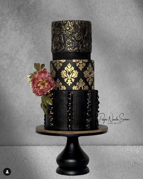 Wedding Cake Tiers, Cake Black And Gold, Black And Gold Wedding Cake, Debut Cake, Damask Cake, Gothic Cake, Black And Gold Cake, Anniversary Cake Designs, Black And White Wedding Cake