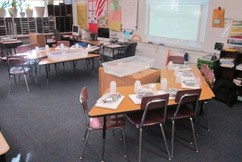 another way to arrange trapezoid desks.......interesting....may have to try this! Trapezoid Table Arrangement, Student Desks Arrangement, Trapezoid Table, Desk Arrangement, Classroom Decor Middle, Planning School, Classroom Decor High School, Classroom Desk, Science Laboratory