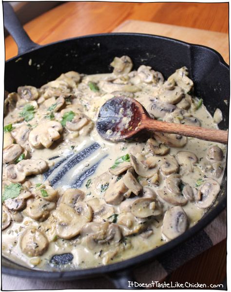 Creamy Coconut Garlic Mushrooms {extra creamy, extra yummy, I ❤︎ creamy #mushrooms} Recipes Using Coconut, Recipes Using Coconut Milk, Chicken Indian, Mushroom Cheese, Garlic Mushrooms Recipes, Creamy Garlic Mushrooms, Scd Recipes, Chicken And Mushroom, Creamy Mushroom Pasta