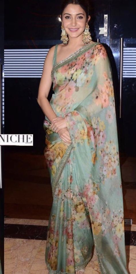 Anushka Sharma Saree, Farewell Saree, Saree With Embroidery Work, Organza Silk Saree, Gown Photos, Desi Style, Bollywood Style, Punjabi Suit, Saree Models