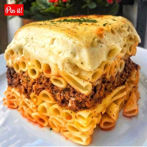 Authentic Pastitsio Recipe, Greek Pastitsio, Greek Lasagna, Crossfit Abs, Exercise Fashion, Lasagna Pasta, Health Yoga, Greek Pasta, Carb Cycling