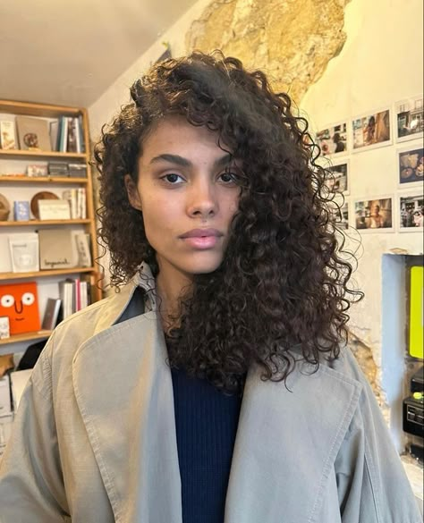 Bohemian Curly Hair, Tina Kunakey, Curly Hair Inspo, Hair Inspiration Long, Crushing It, Flowers In Her Hair, Natural Hair Beauty, Bare Skin, Model Face