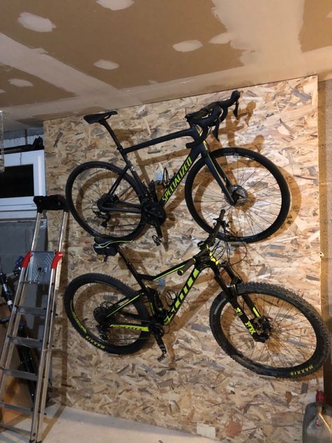 Garage, Bicycle, Mural, Range