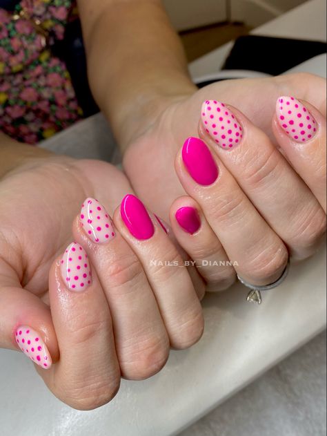 Pink Dots Nails, Pokadot Nails Short, Poke A Dot Nails, Pink Polka Dot Nails, Polka Dot Nail Designs, Teen Nails, Dot Nails, Light Pink Nails, Girly Acrylic Nails