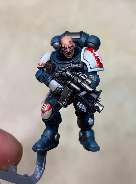 Space Marine Reivers, Space Marine Paint Schemes, Chapter Ideas, Raven Guard, Warhammer Armies, Warhammer Imperial Guard, Marine Paint, Imperial Fists, Tabletop Miniatures