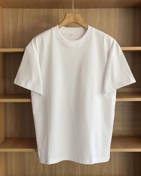 Brand new Plain T-shirts available M,L,XL,XXL Plain T Shirt Outfit, T Shirt Plain, Plain T Shirts, Instagram Brand, Plain Shirts, Plain Tshirt, White Tshirt, White Shirt, Cargo Pants