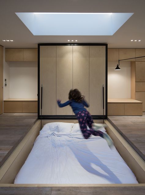 Sunken bed hidden under flooring. Definitely a smaller size, to put into a tiny house Small Loft Design, Sunken Bed, Ceiling Bed, Jason Taylor, Build A Murphy Bed, Extra Space Storage, Murphy Bed Ikea, Hidden Bed, Murphy Bed Plans